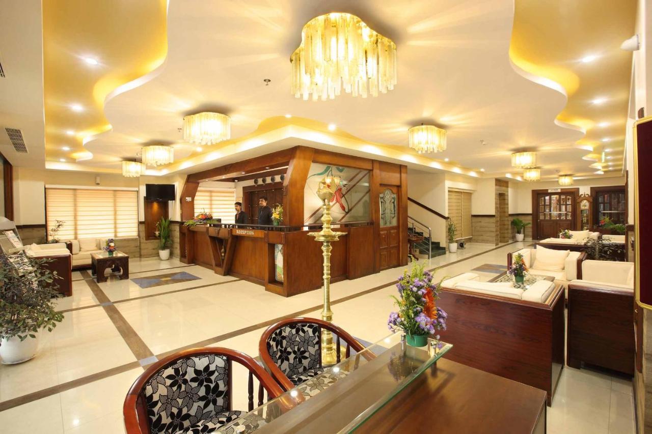 Ambalakkara Regency Hotel Kottarakara Luaran gambar