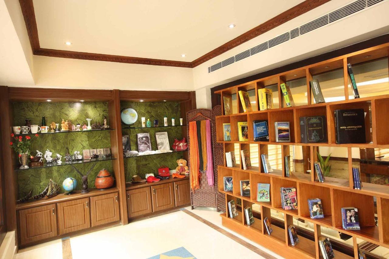 Ambalakkara Regency Hotel Kottarakara Luaran gambar
