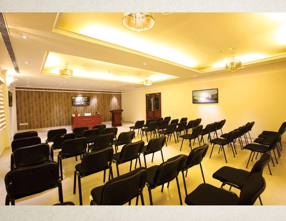 Ambalakkara Regency Hotel Kottarakara Luaran gambar